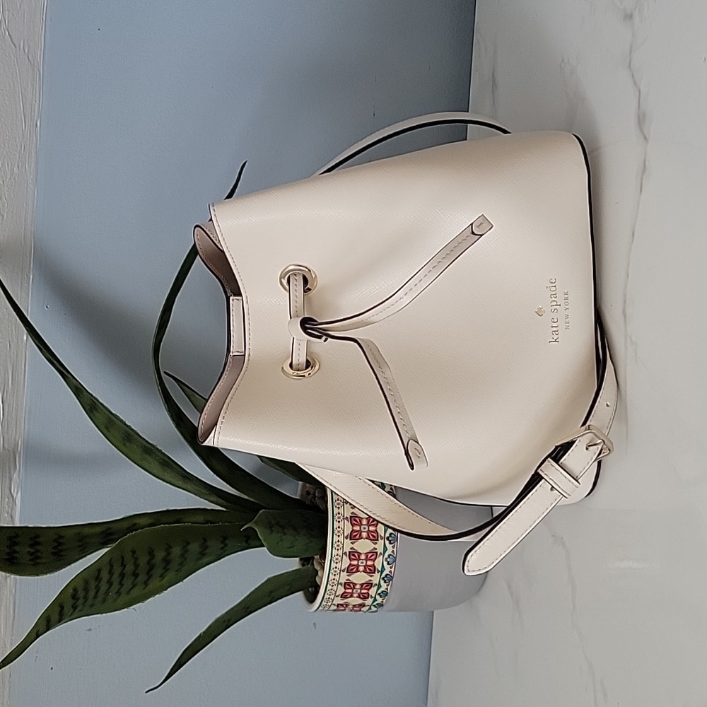 Kate Spade Crossbody Bucket Bag